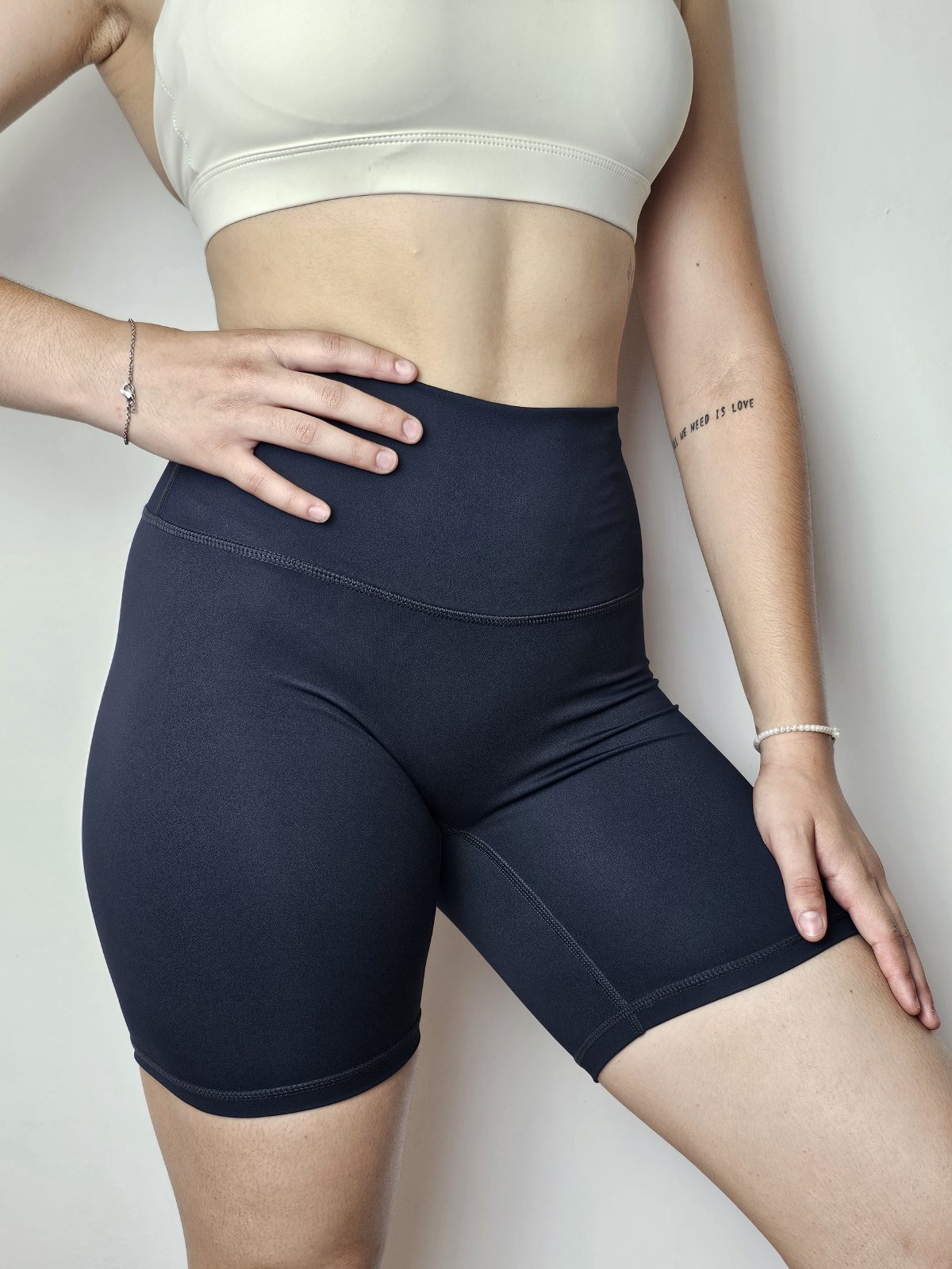Mid Short